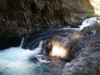 falls on the lower White Salmon River